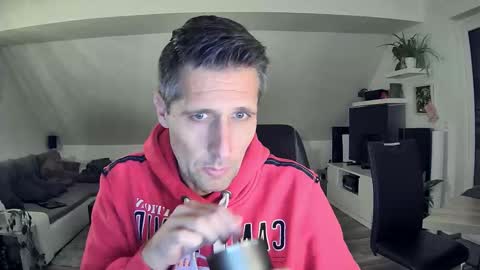 Snapshot of schnuckigeil chatting on 11.10.25 Dildomen online show from 11.10.25