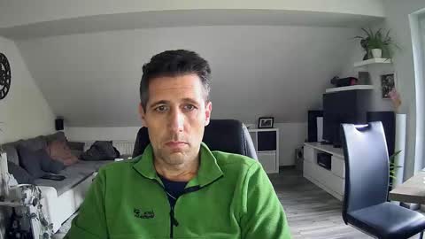 Snapshot of schnuckigeil chatting on 11.11.25 Dildomen online show from 11.11.25