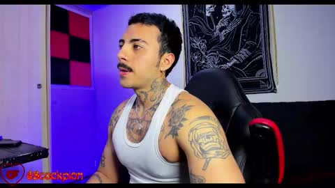 Alejandro help me to reach 200 thumps up online show from 11.24.25