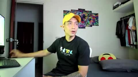 Snapshot of scotrisse chatting on 10.20.25 Daniel martinez - Independent model online show from 10.20.25