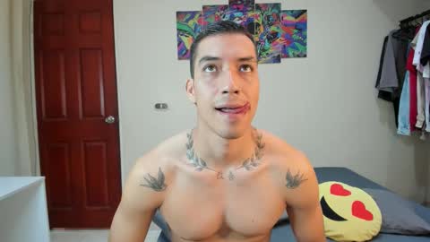 Snapshot of scotrisse chatting on 10.21.25 Daniel martinez - Independent model online show from 10.21.25