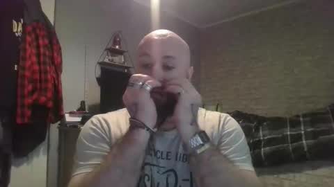 Snapshot of scottish_alien chatting on 04.14.26 Richard James online show from 04.14.26