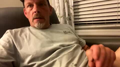 scottj603603 online show from 10.04.25