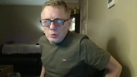 Snapshot of scottsman214 chatting on 03.02.25 James online show from 03.02.25