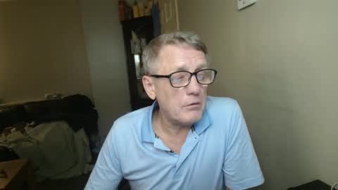 Snapshot of scottsman214 chatting on 10.20.25 James online show from 10.20.25