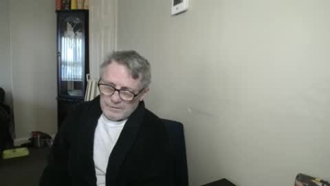 Snapshot of scottsman214 chatting on 11.19.25 James online show from 11.19.25