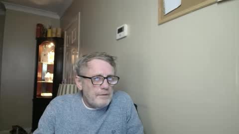 Snapshot of scottsman214 chatting on 11.23.25 James online show from 11.23.25