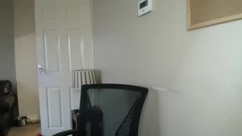 Snapshot of scottsman214 chatting on 12.14.25 James online show from 12.14.25