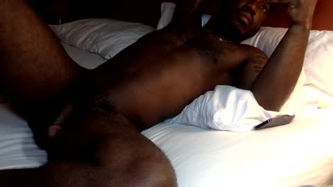 Snapshot of sdawg2xx chatting on 12.20.24 sdawg2xx online show from 12.20.24