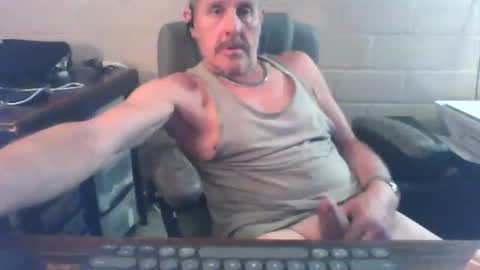 eating pussy  sucking dick online show from 06.08.26