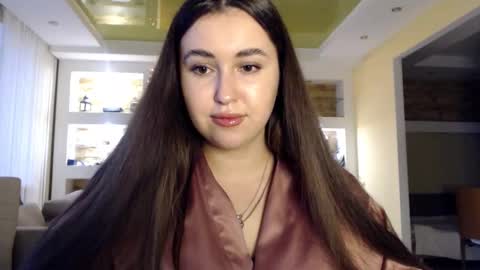 Elizabeth  online show from 12.06.24