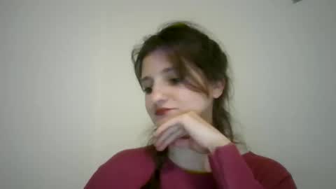 Snapshot of seabreeze_babe chatting on 12.18.25 seabreeze_babe online show from 12.18.25
