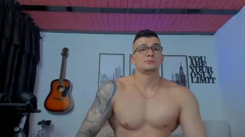 Snapshot of sean_carrera69 chatting on 01.02.25 Sean Carrera online show from 01.02.25