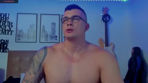 Snapshot of sean_carrera69 chatting on 10.07.25 Sean Carrera online show from 10.07.25
