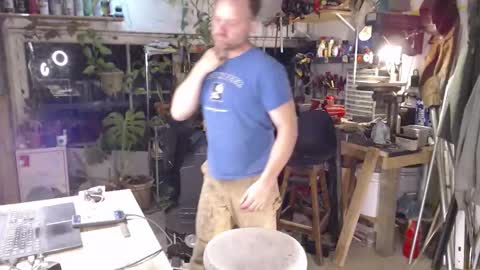 Snapshot of seattlemanwhore chatting on 10.22.25 Seattlemanwhore online show from 10.22.25