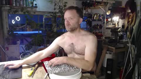 Snapshot of seattlemanwhore chatting on 10.28.25 Seattlemanwhore online show from 10.28.25