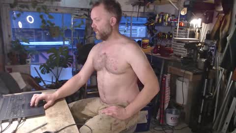 Snapshot of seattlemanwhore chatting on 11.20.25 Seattlemanwhore online show from 11.20.25