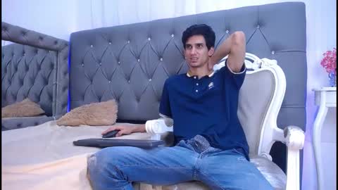 sebalexis7 online show from 10.17.25