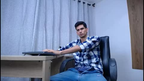 sebalexis7 online show from 11.13.25