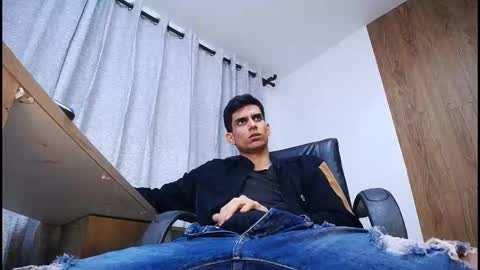 sebalexis7 online show from 11.21.25