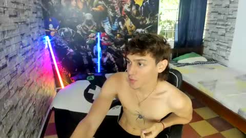 Snapshot of sebas_jusa chatting on 06.14.26 sebas jusa online show from 06.14.26