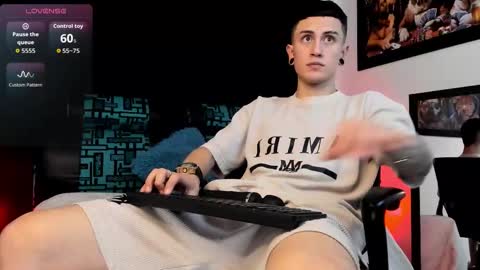 Snapshot of sebas_maverick chatting on 01.10.26 Sebastian online show from 01.10.26