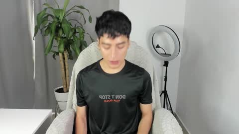 sebastian online show from 12.04.25