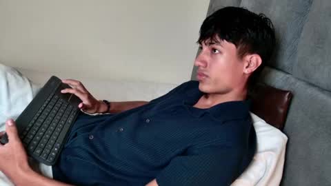 sebas_vargasx online show from 05.06.26