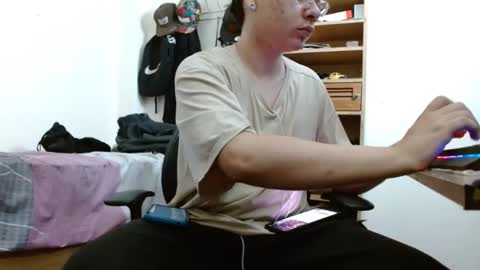 Snapshot of sebasslops chatting on 02.03.25 Sebas online show from 02.03.25