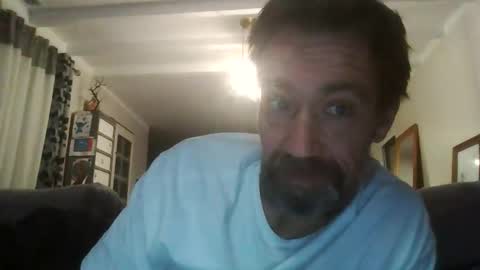 Snapshot of sebast16 chatting on 09.17.25 sebast16 online show from 09.17.25