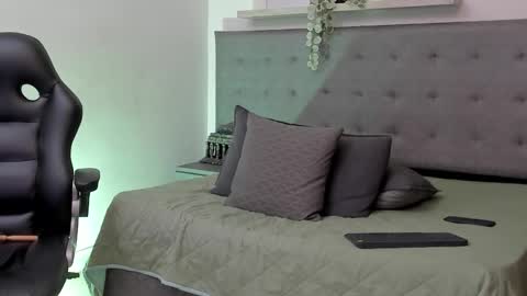 Snapshot of sebastamayo_ chatting on 02.04.26 SEBAS online show from 02.04.26