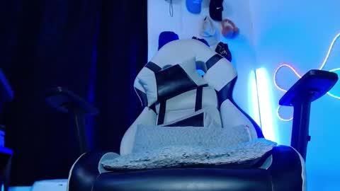 Sebastian online show from 11.30.25