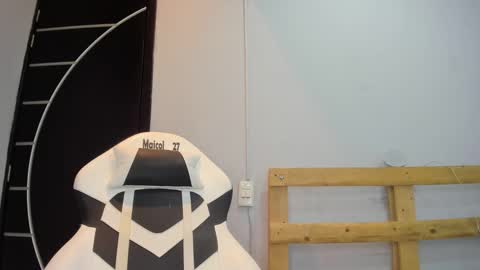 Snapshot of sebastian_0422 chatting on 01.03.25 sebastian 0422 online show from 01.03.25