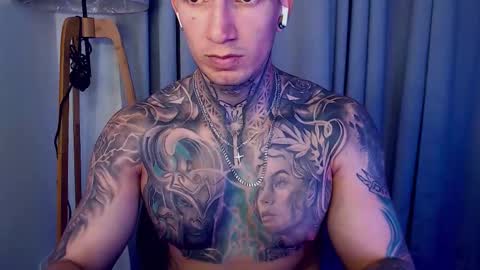 Snapshot of sebastian_muss chatting on 10.13.25 Sebastian online show from 10.13.25