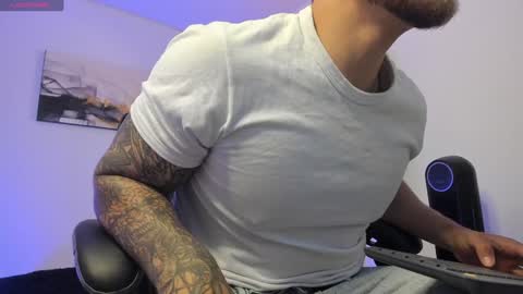 Lucian Sinclair online show from 12.25.24