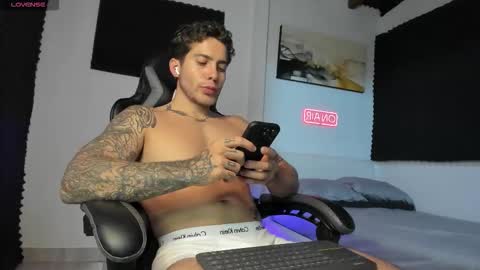 Lucian Sinclair online show from 11.02.25