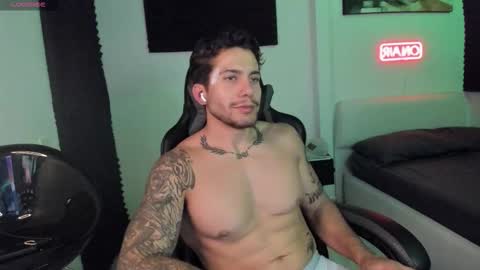 Lucian Sinclair online show from 11.27.25