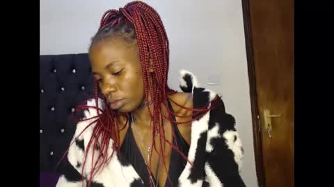 sebatrishaa online show from 11.27.25