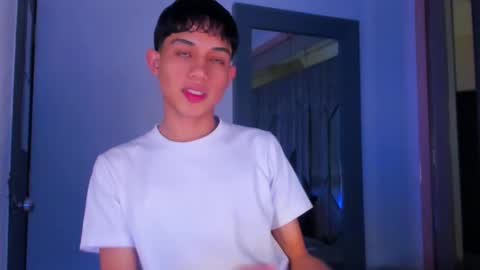 Snapshot of sebax_00 chatting on 03.19.26 Sebastian online show from 03.19.26