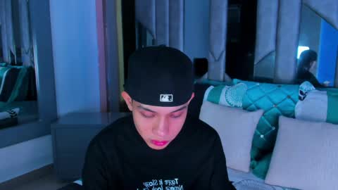 Snapshot of sebax_00 chatting on 03.29.26 Sebastian online show from 03.29.26