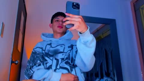 Snapshot of sebax_00 chatting on 04.02.26 Sebastian online show from 04.02.26