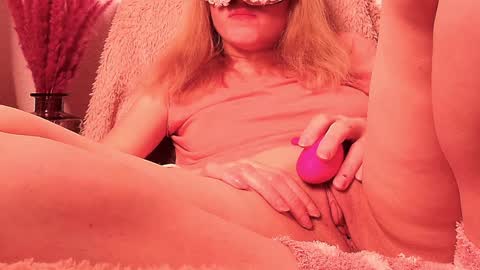 Anni online show from 12.30.24