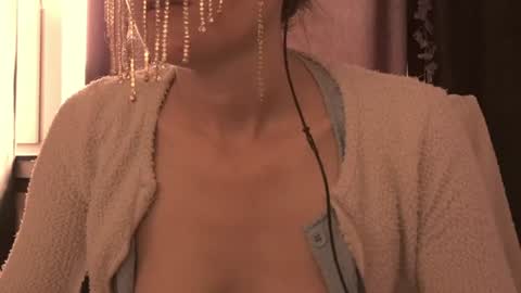 Snapshot of secretanni chatting on 06.12.26 Anni online show from 06.12.26