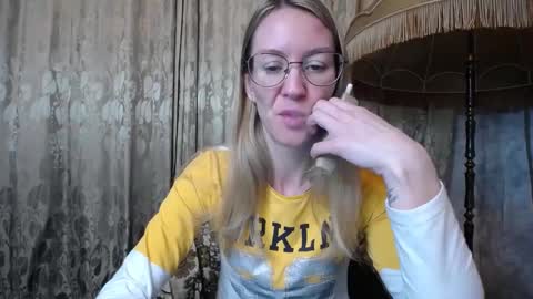 Snapshot of secretcandy222 chatting on 02.01.25 secretcandy222 online show from 02.01.25