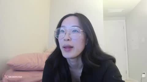 Snapshot of secretgirlfriendxo chatting on 02.22.25 Angela online show from 02.22.25