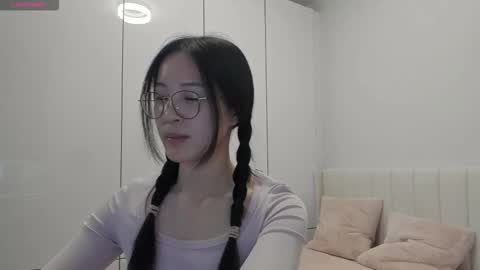 Angela online show from 11.14.25