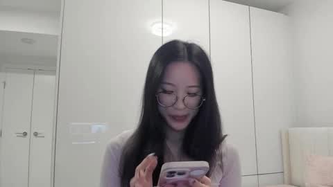 Angela online show from 12.19.25