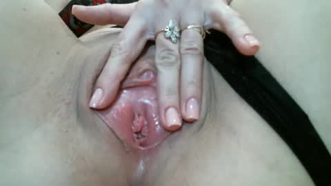 Snapshot of secretlisa chatting on 01.19.25 SecretLisa online show from 01.19.25