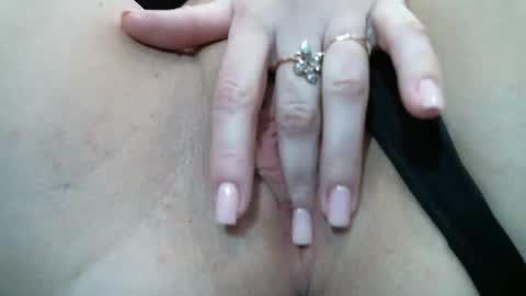 Snapshot of secretlisa chatting on 02.19.25 SecretLisa online show from 02.19.25