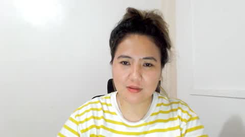 Snapshot of secretlover010101 chatting on 01.01.25 MILAN online show from 01.01.25